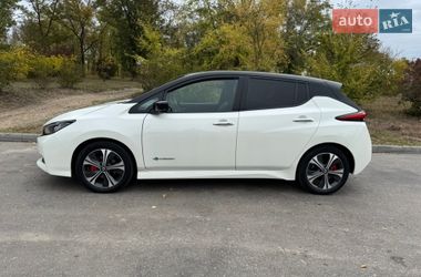 Хетчбек Nissan Leaf 2018 в Кропивницькому