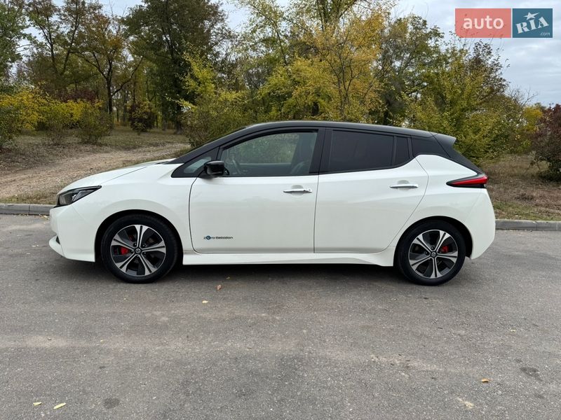 Хетчбек Nissan Leaf 2018 в Кропивницькому фото 2 Хетчбек Nissan Leaf 2018 в Кропивницькому