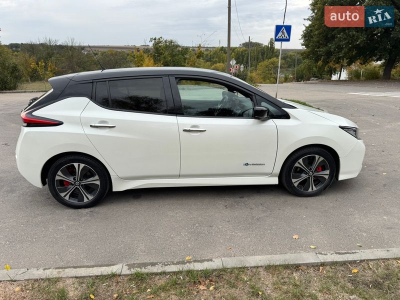 Хетчбек Nissan Leaf 2018 в Кропивницькому фото 3 Хетчбек Nissan Leaf 2018 в Кропивницькому