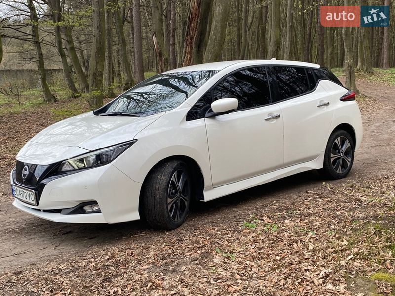 Хетчбек Nissan Leaf 2024 в Перемишлянах