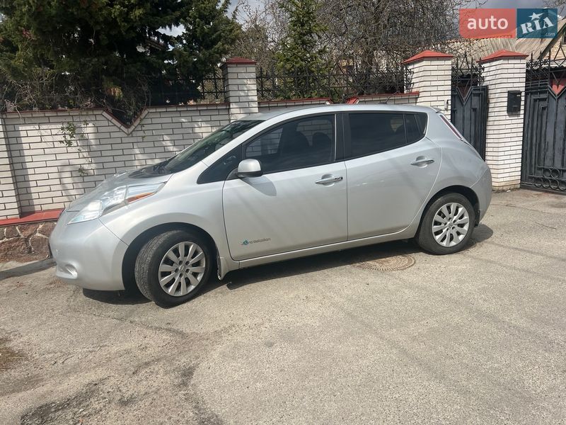 Хетчбек Nissan Leaf 2017 в Києві фото 5 Хетчбек Nissan Leaf 2017 в Києві
