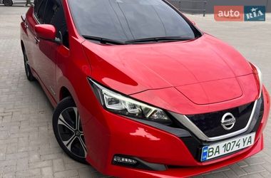 Хетчбек Nissan Leaf 2020 в Кропивницькому