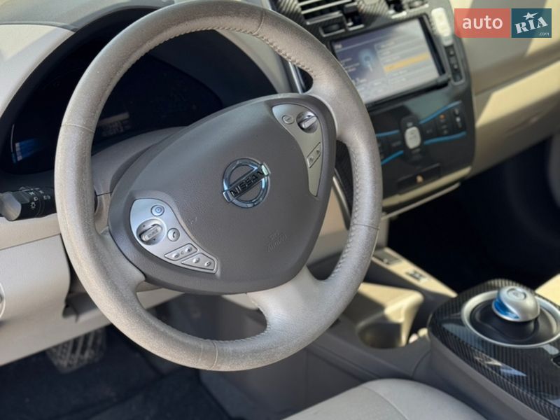 Хетчбек Nissan Leaf 2012 в Львові фото 12 Хетчбек Nissan Leaf 2012 в Львові