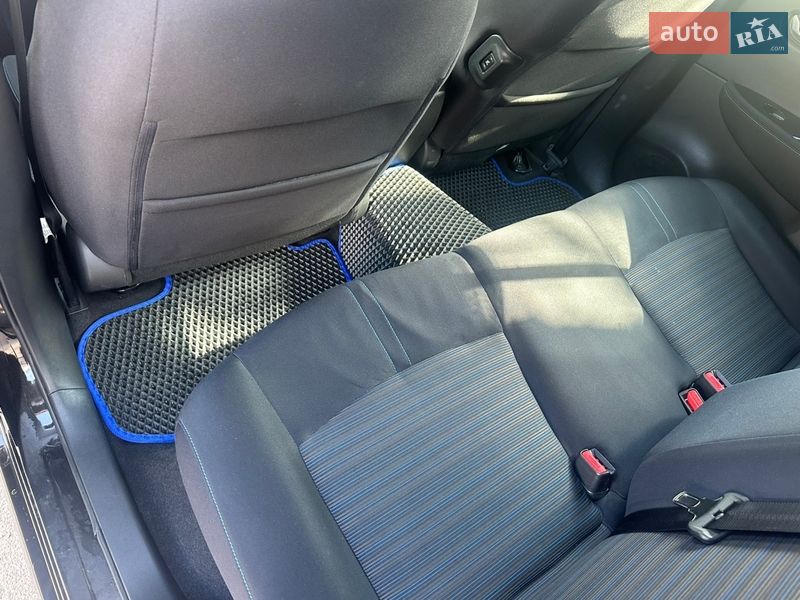 Хэтчбек Nissan Leaf 2018 в Хмельницком