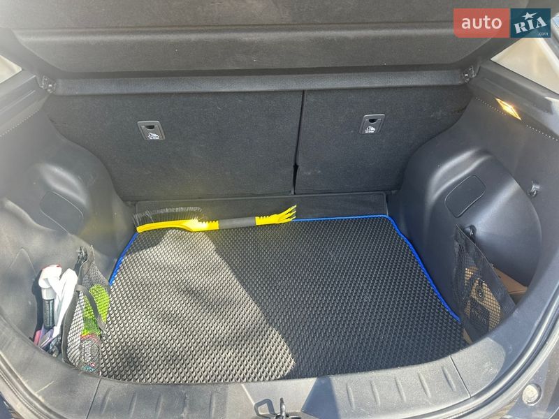 Хэтчбек Nissan Leaf 2018 в Хмельницком