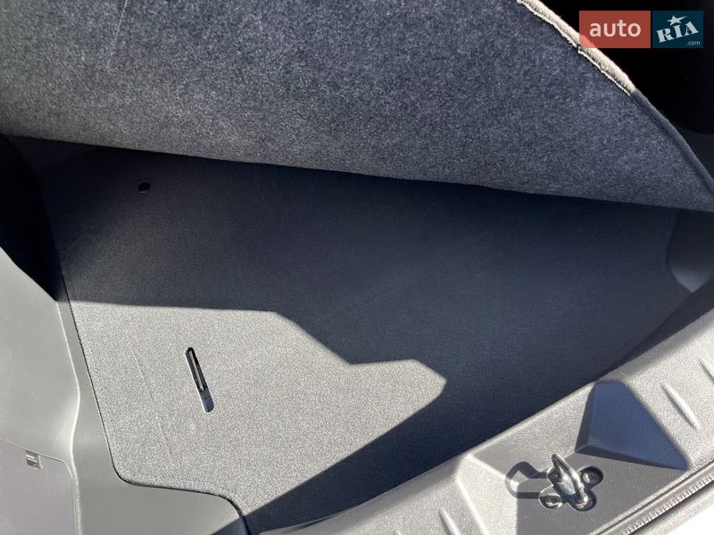 Хетчбек Nissan Leaf 2023 в Білій Церкві