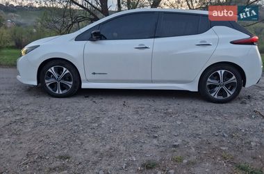 Хетчбек Nissan Leaf 2019 в Мукачевому