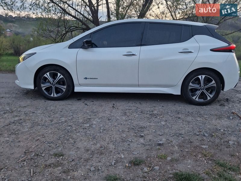 Хэтчбек Nissan Leaf 2019 в Мукачево фото Хэтчбек Nissan Leaf 2019 в Мукачево