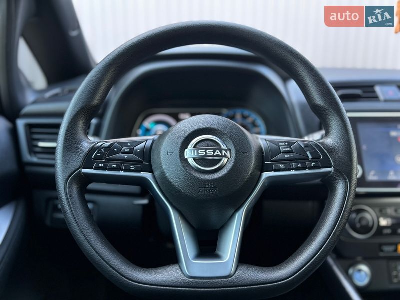 Хэтчбек Nissan Leaf 2022 в Николаеве