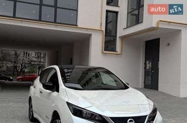 Хэтчбек Nissan Leaf 2018 в Львове