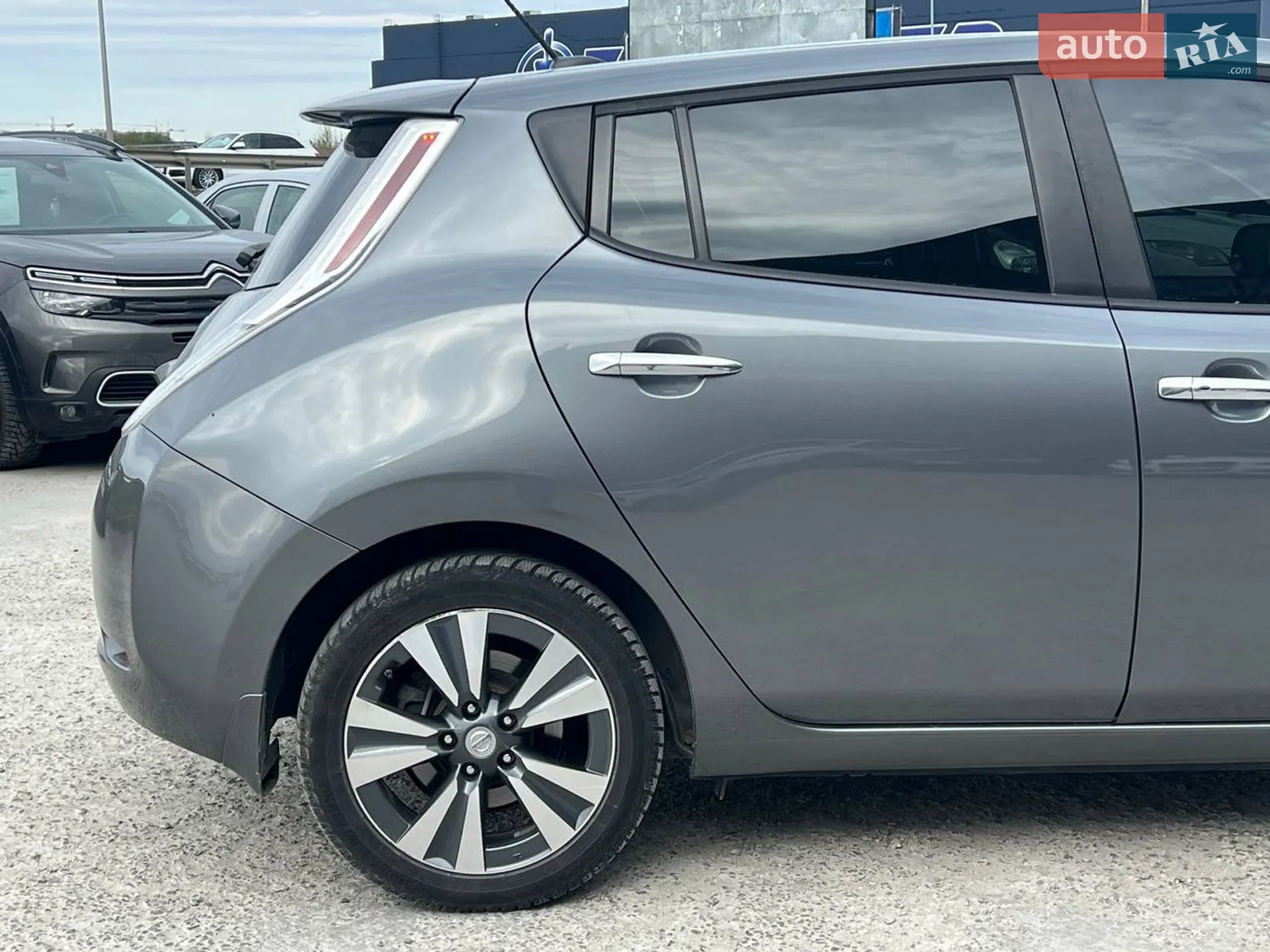 2015 Nissan Leaf - мініатюра 9
