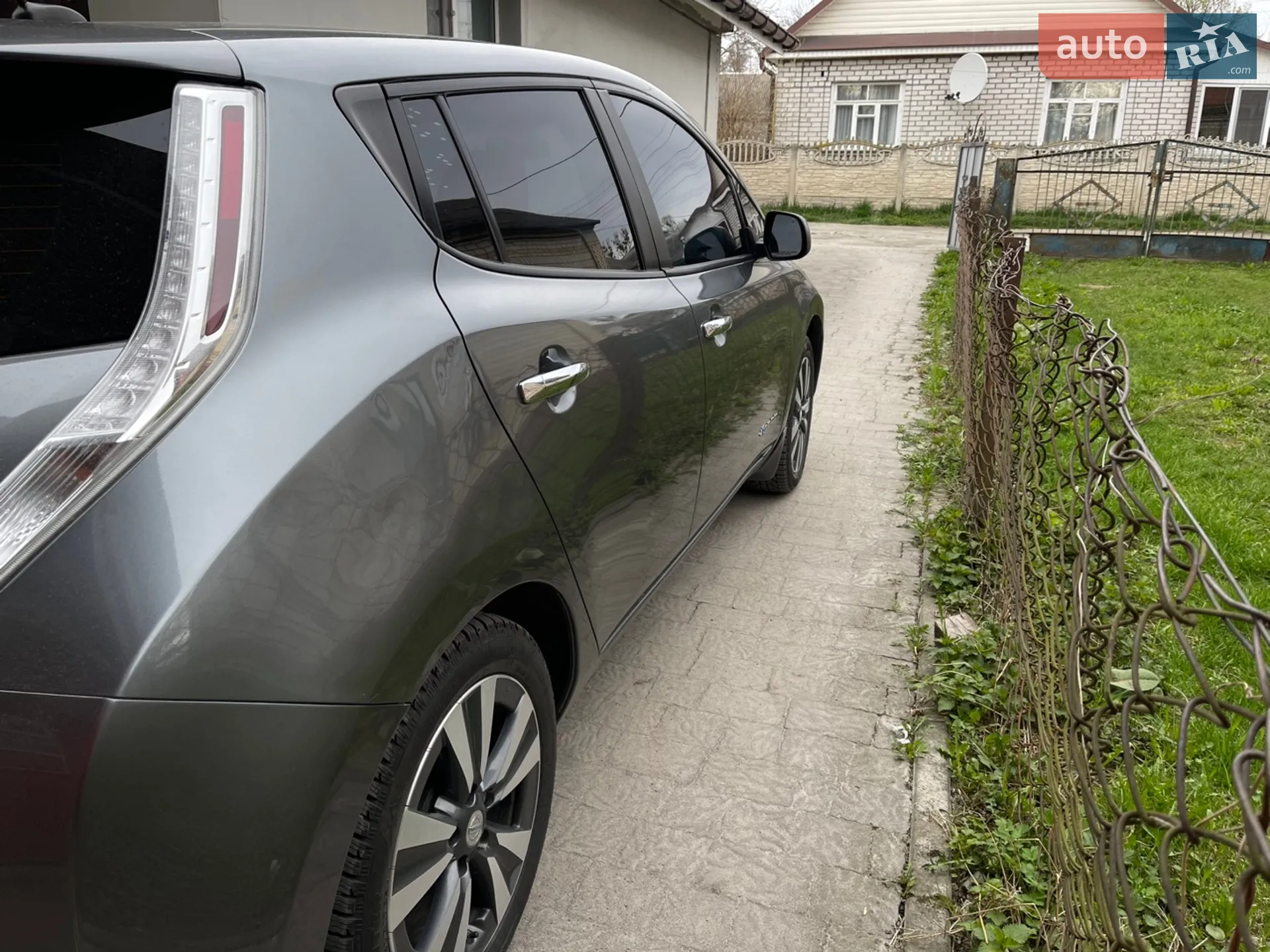 2014 Nissan Leaf - мініатюра 10