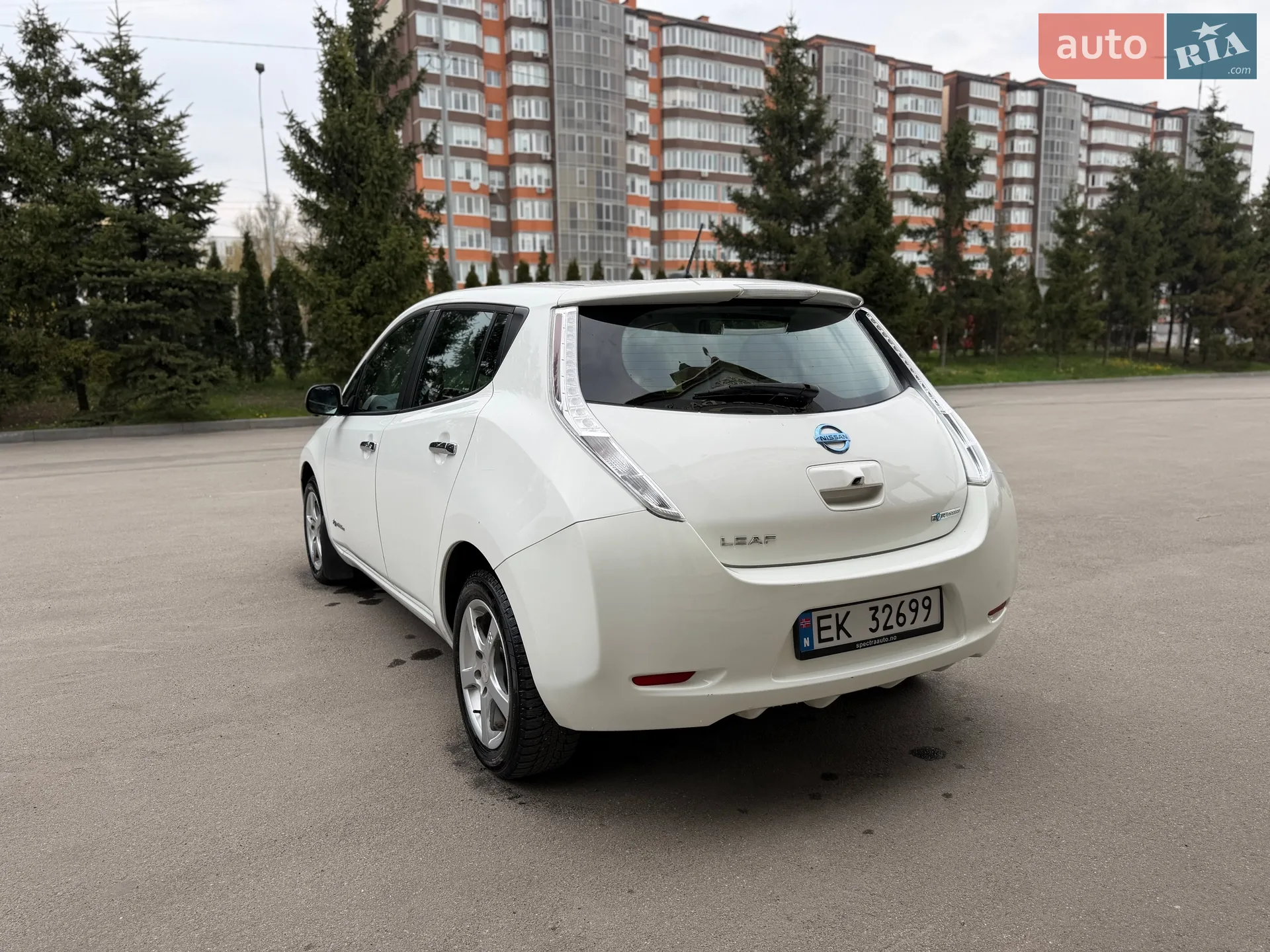 2015 Nissan Leaf - мініатюра 17