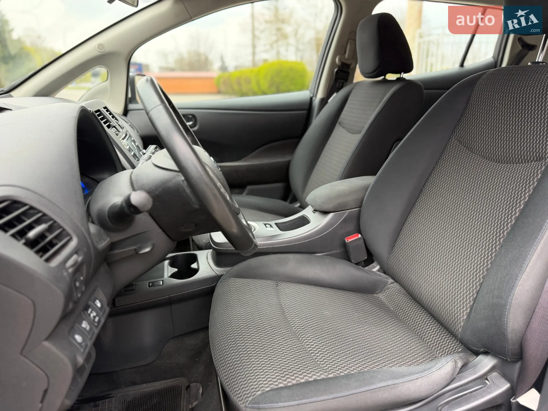 2015 Nissan Leaf - мініатюра 64