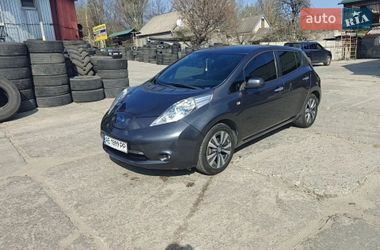 Хэтчбек Nissan Leaf 2013 в Днепре