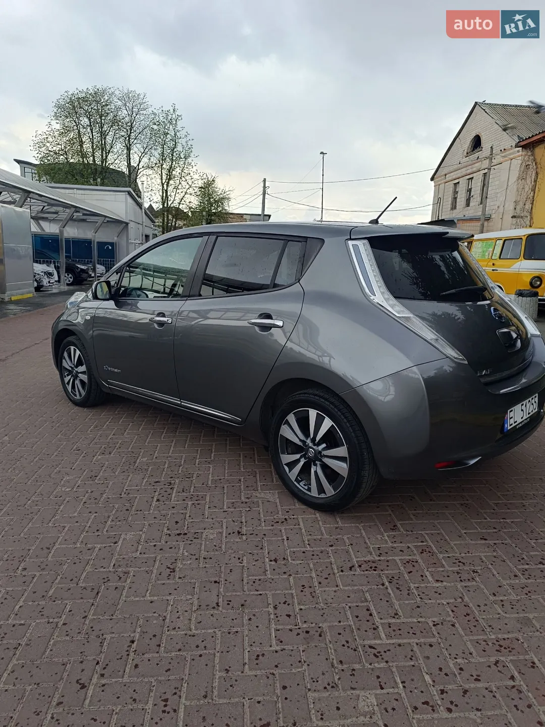 2015 Nissan Leaf - мініатюра 11