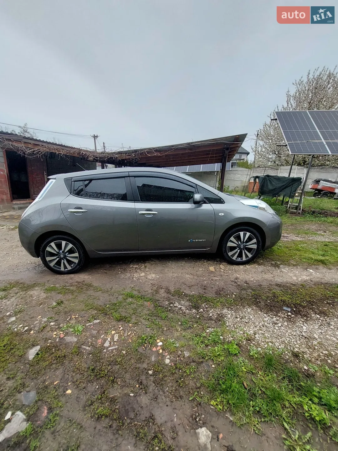 2015 Nissan Leaf - мініатюра 10