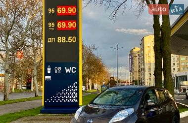 Хетчбек Nissan Leaf 2016 в Одесі