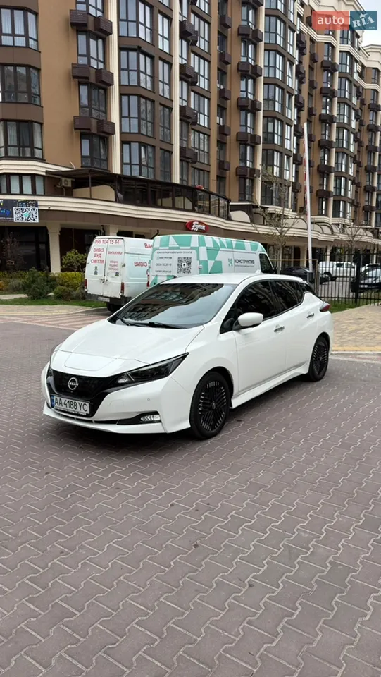 2022 Nissan Leaf - мініатюра 16