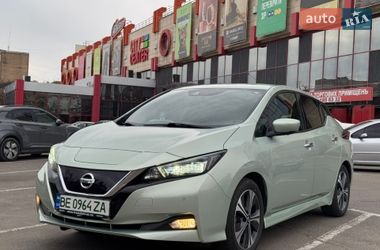 Хэтчбек Nissan Leaf 2018 в Николаеве