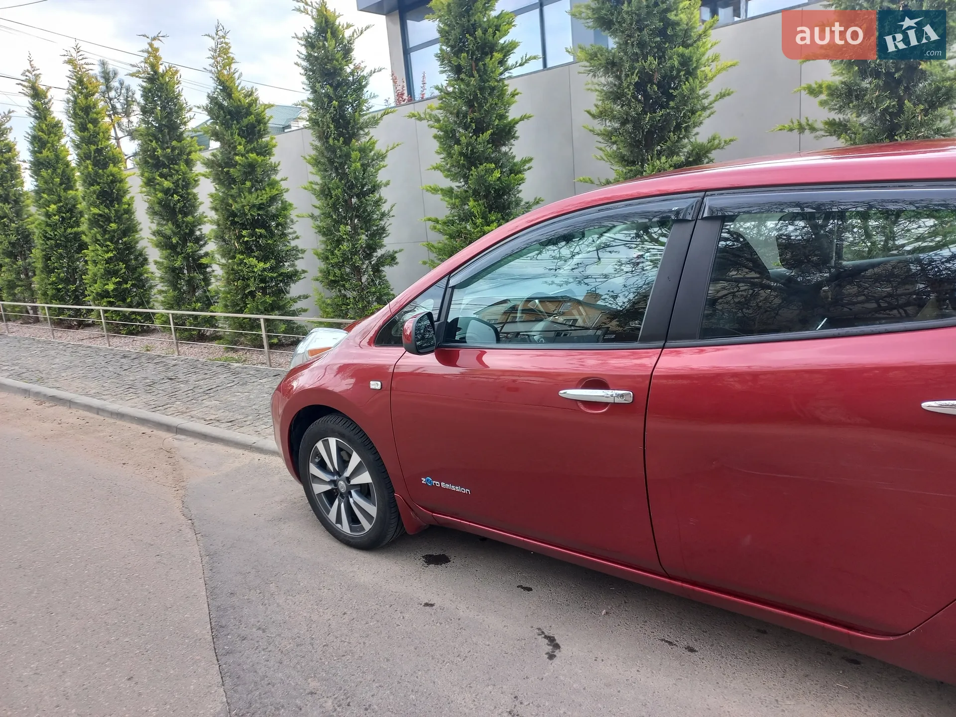 2015 Nissan Leaf - мініатюра 12