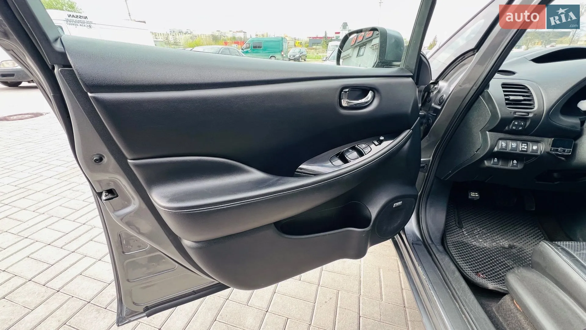 2015 Nissan Leaf - мініатюра 46