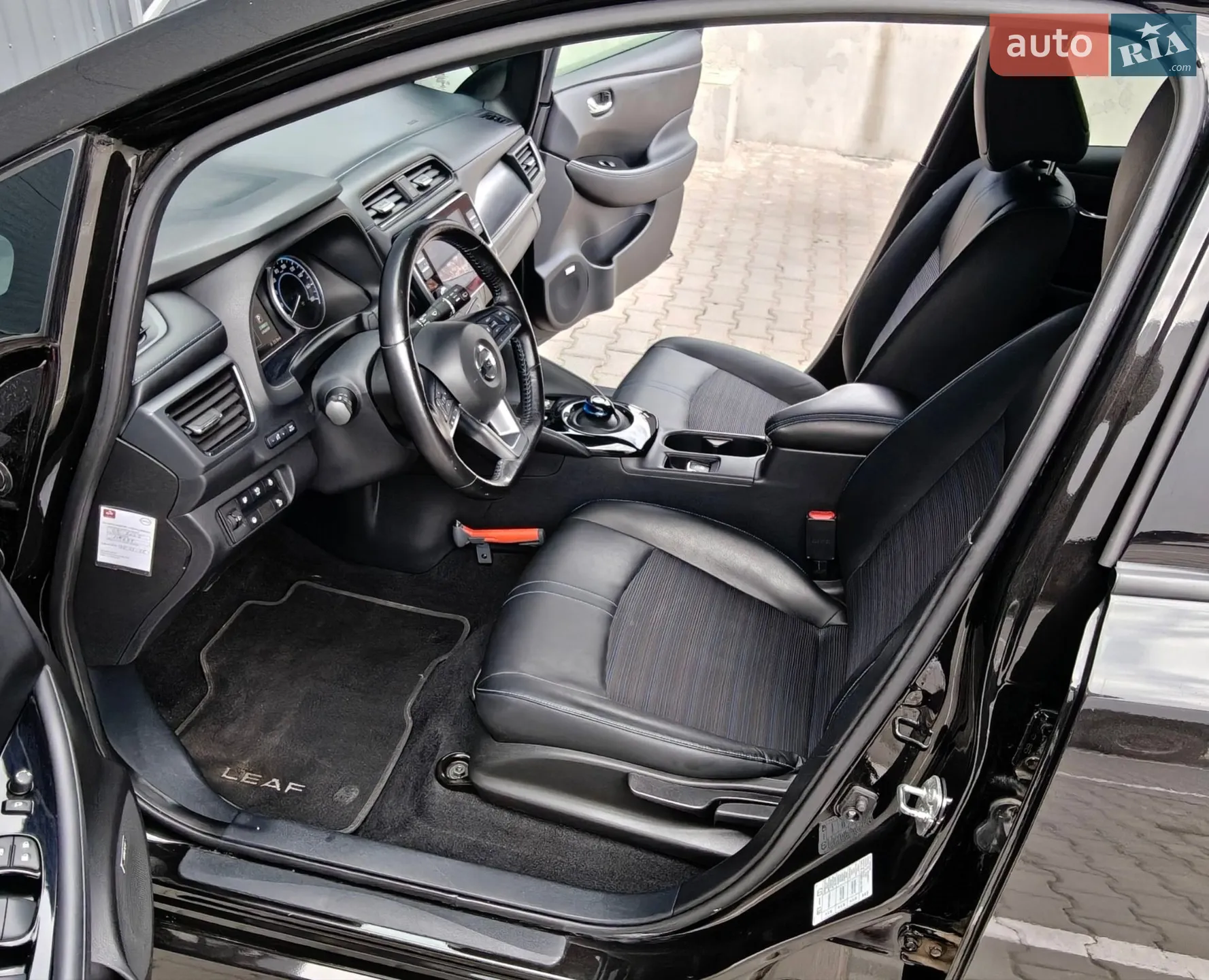 2020 Nissan Leaf - мініатюра 17