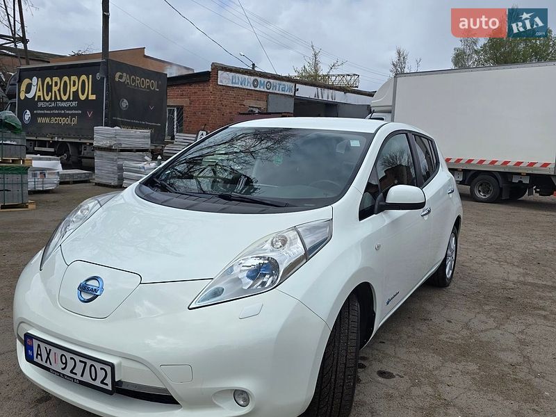Nissan Leaf 2014