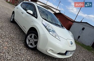 Хэтчбек Nissan Leaf 2013 в Стрые