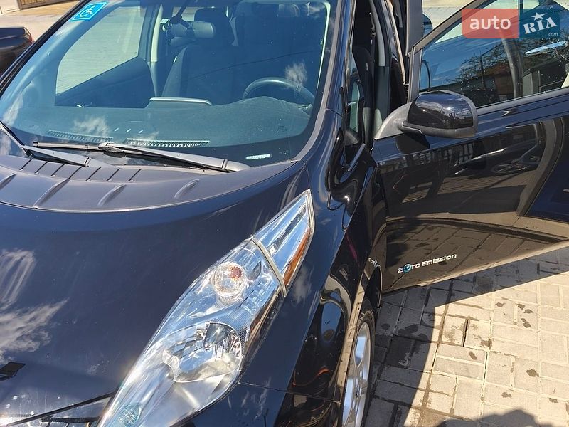 Хэтчбек Nissan Leaf 2014 в Ивано-Франковске