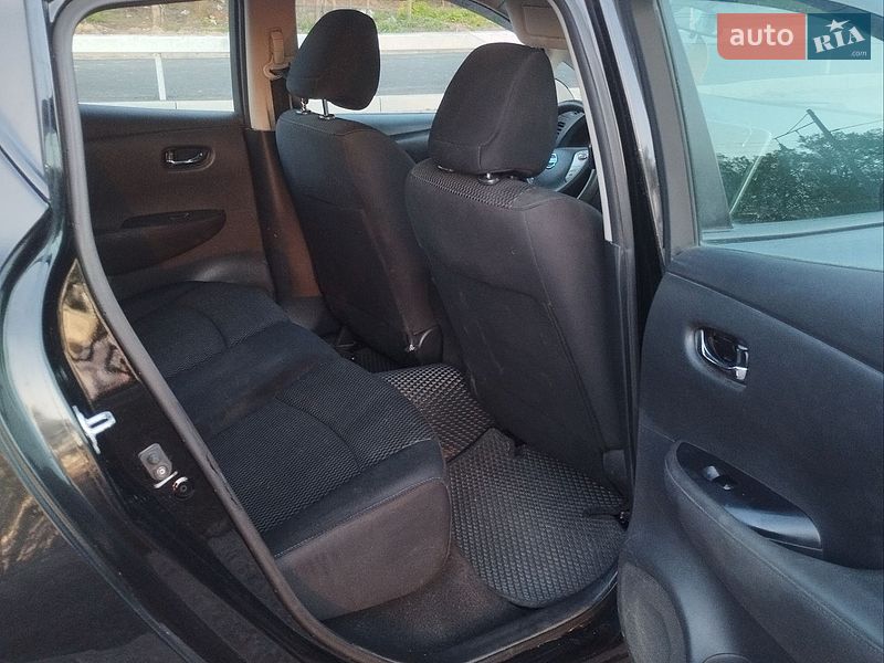 Хэтчбек Nissan Leaf 2016 в Одессе