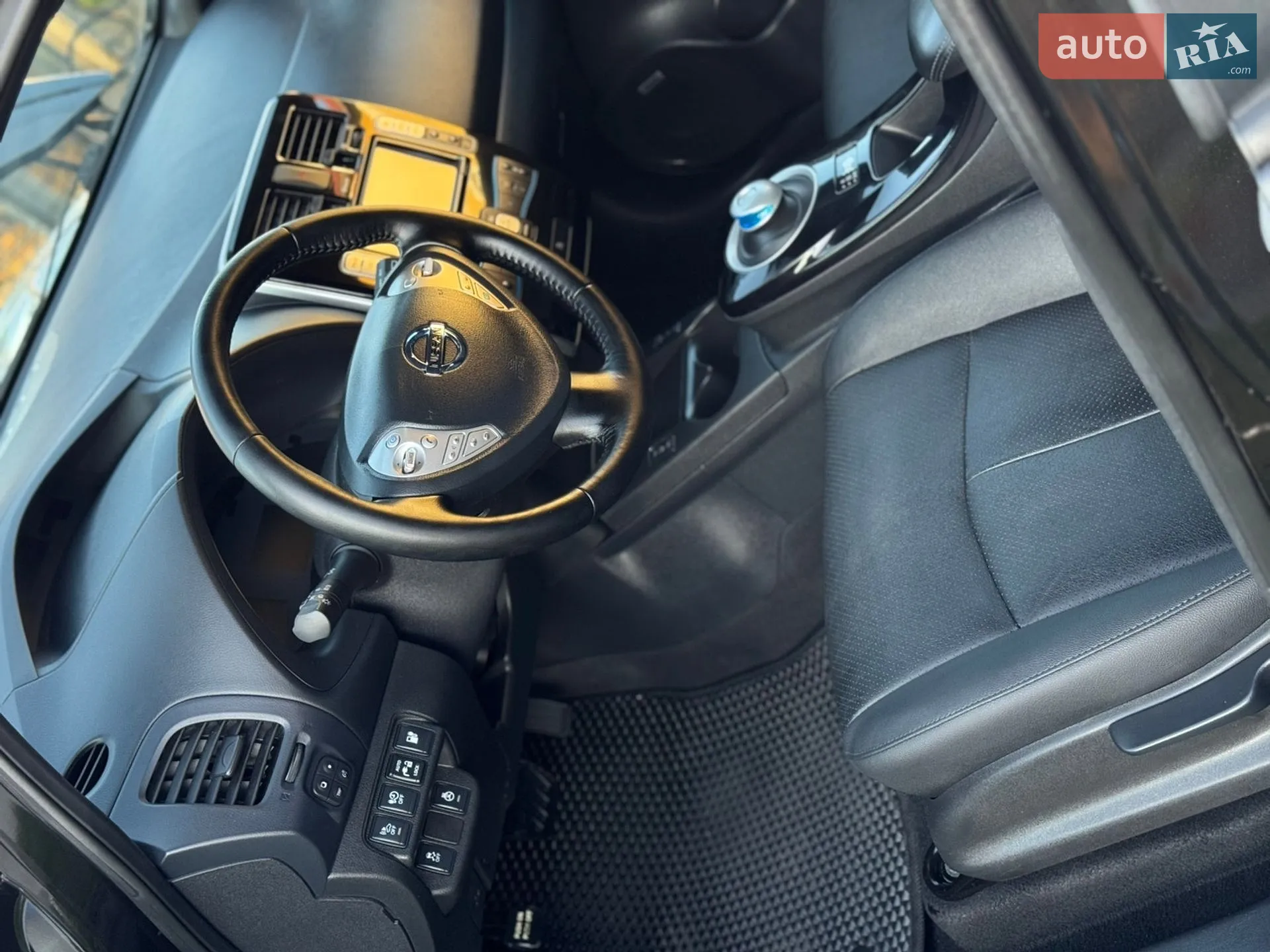 2013 Nissan Leaf - мініатюра 41