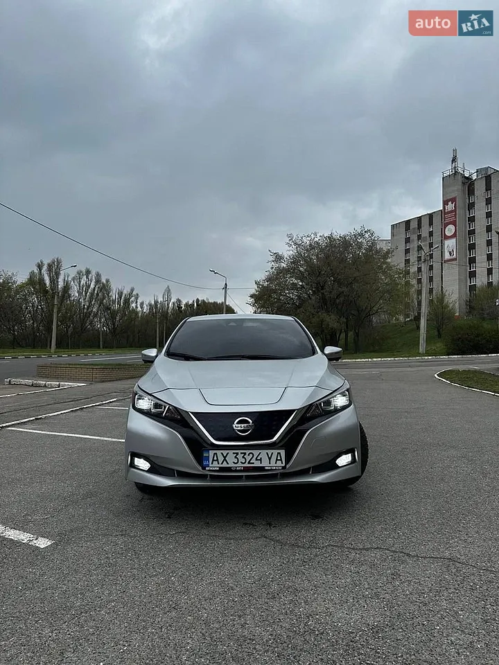 2017 Nissan Leaf - мініатюра 15