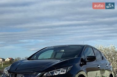Хетчбек Nissan Leaf 2018 в Чернівцях