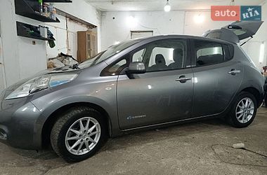 Хэтчбек Nissan Leaf 2014 в Ровно