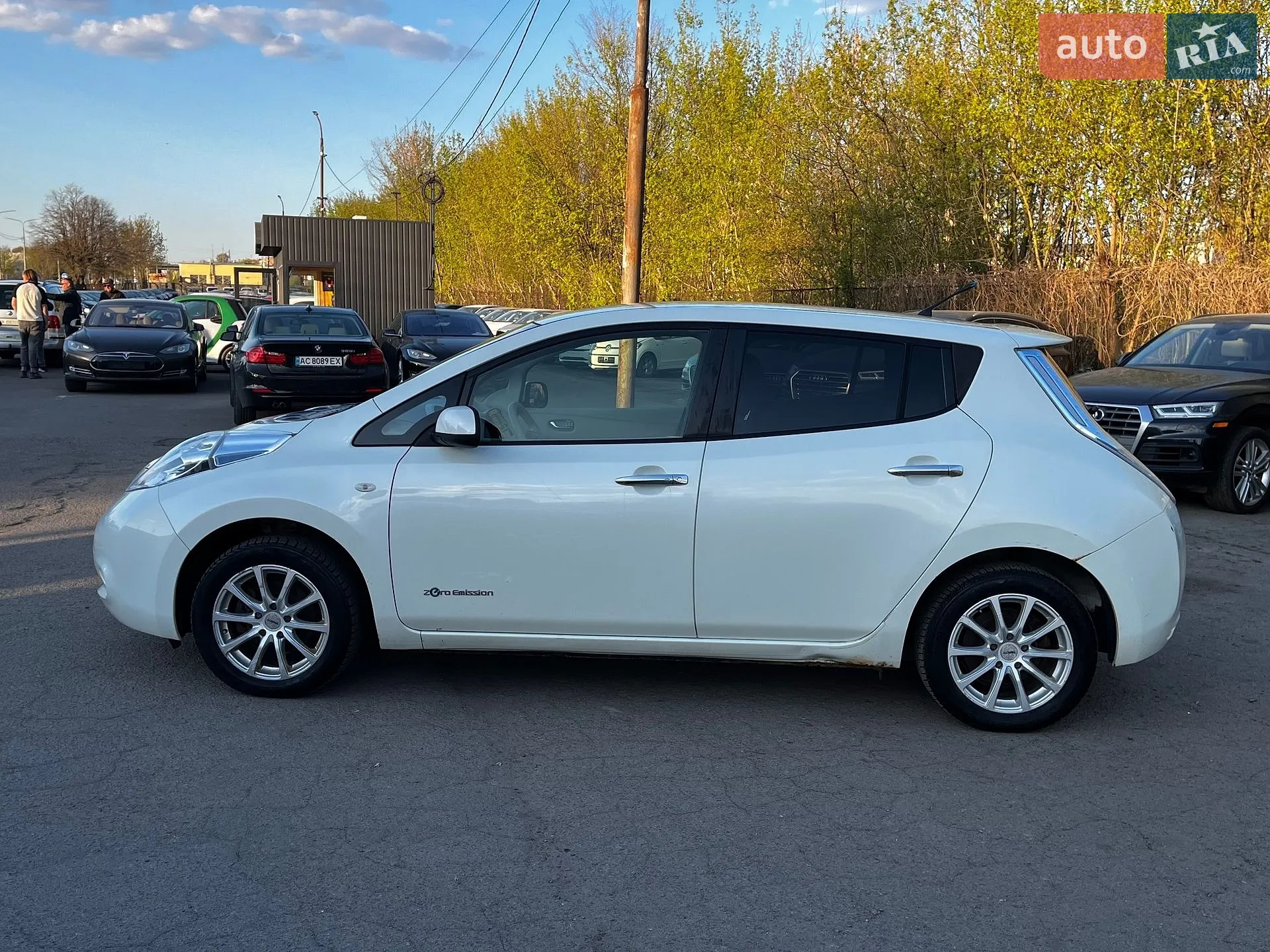 2012 Nissan Leaf - мініатюра 12