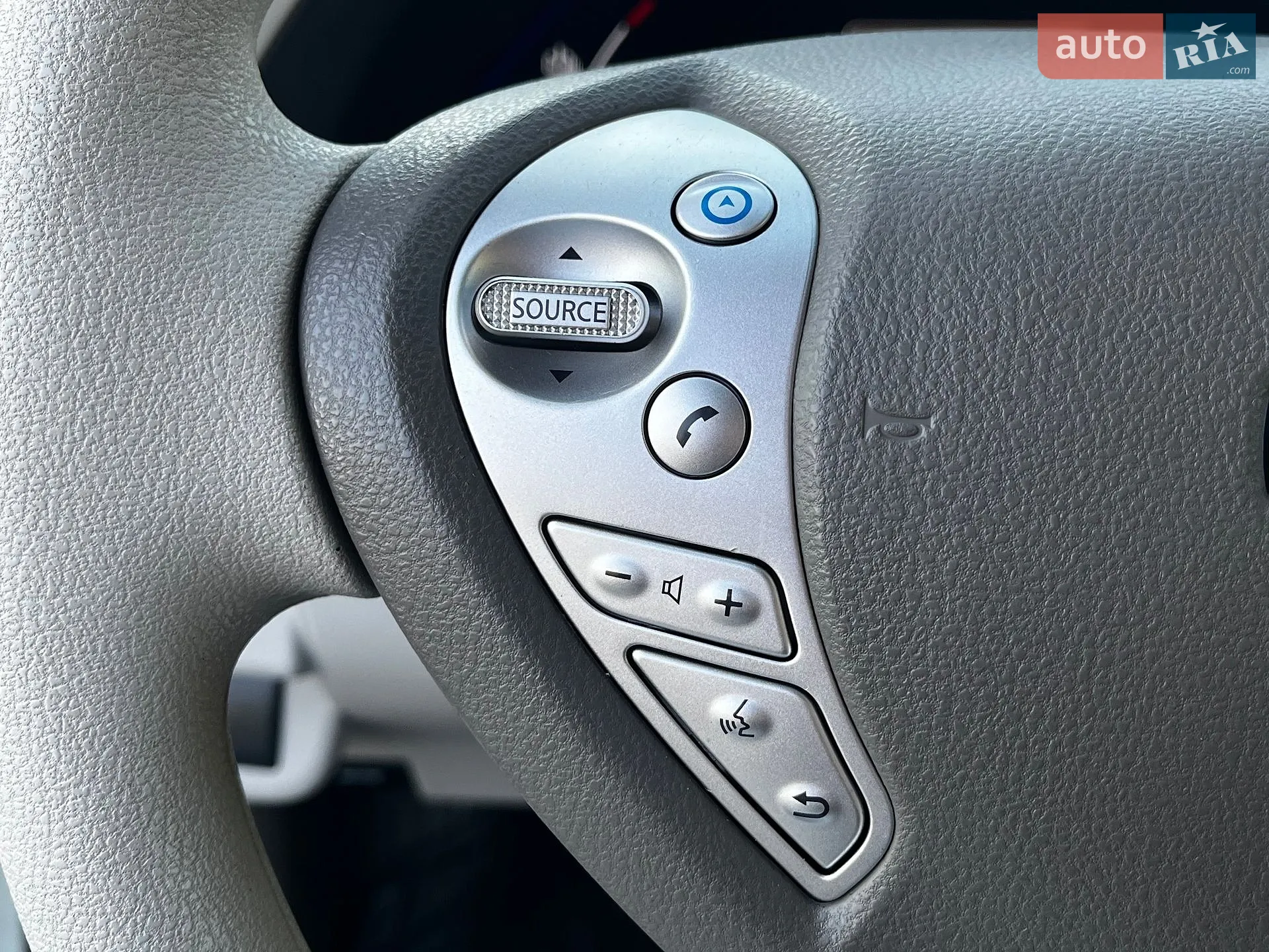 2012 Nissan Leaf - мініатюра 29