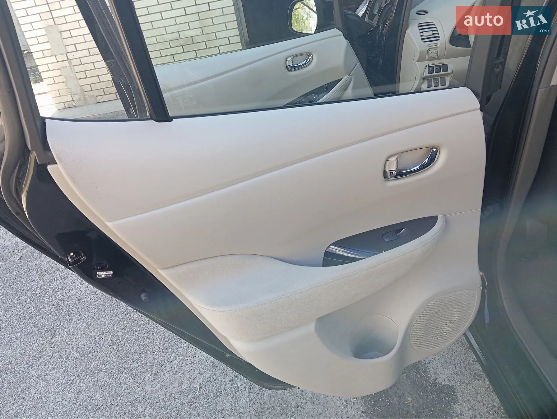 2011 Nissan Leaf - мініатюра 22