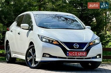 Хэтчбек Nissan Leaf 2020 в Самборе