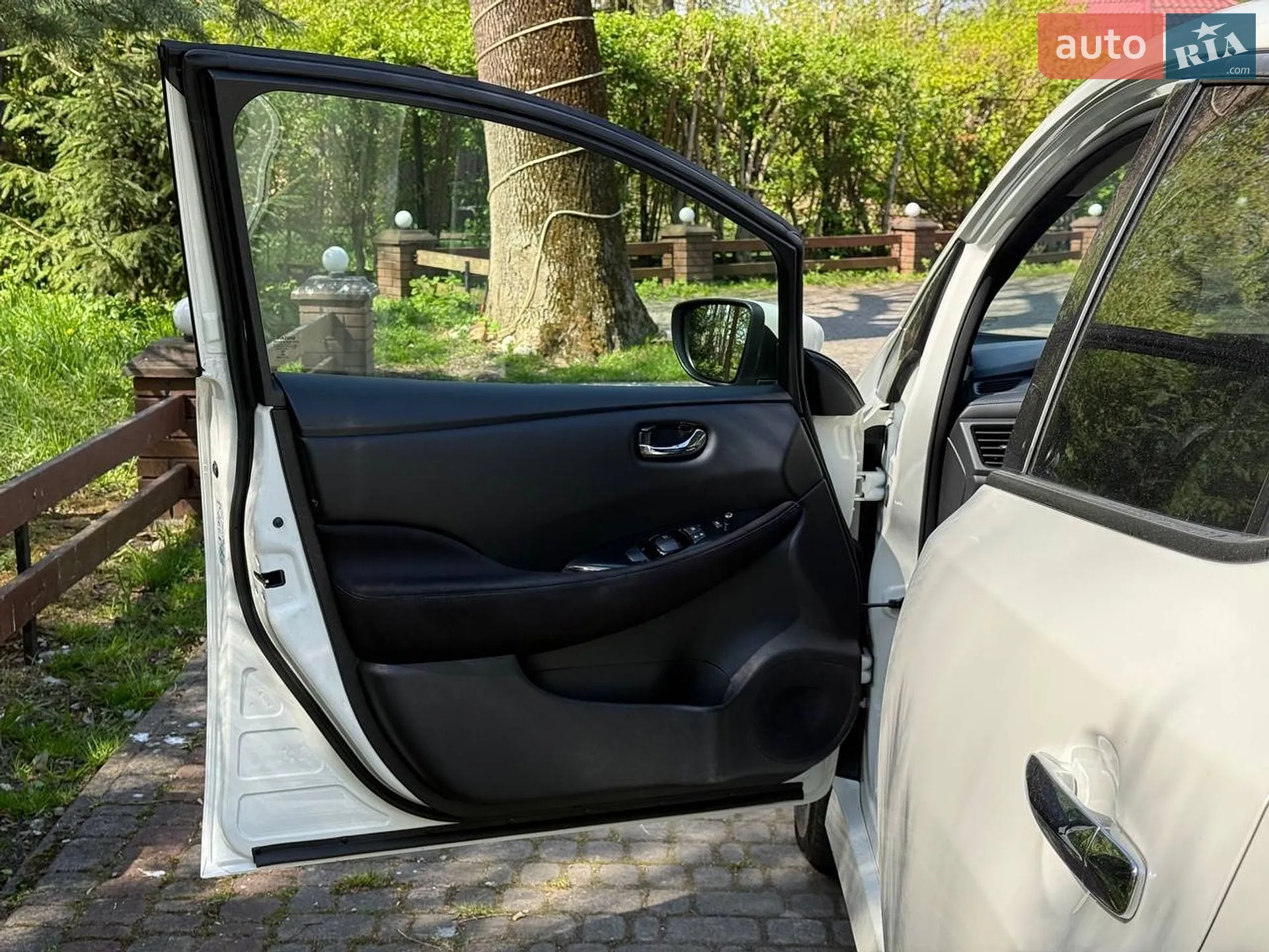 2020 Nissan Leaf - мініатюра 21