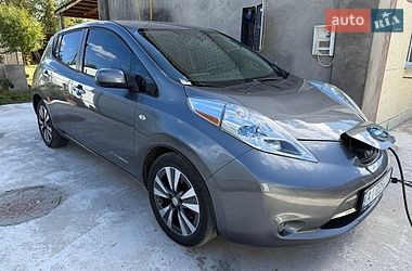 Хетчбек Nissan Leaf 2015 в Ірпені