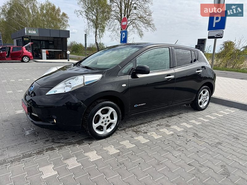 Хэтчбек Nissan Leaf 2014 в Владимире