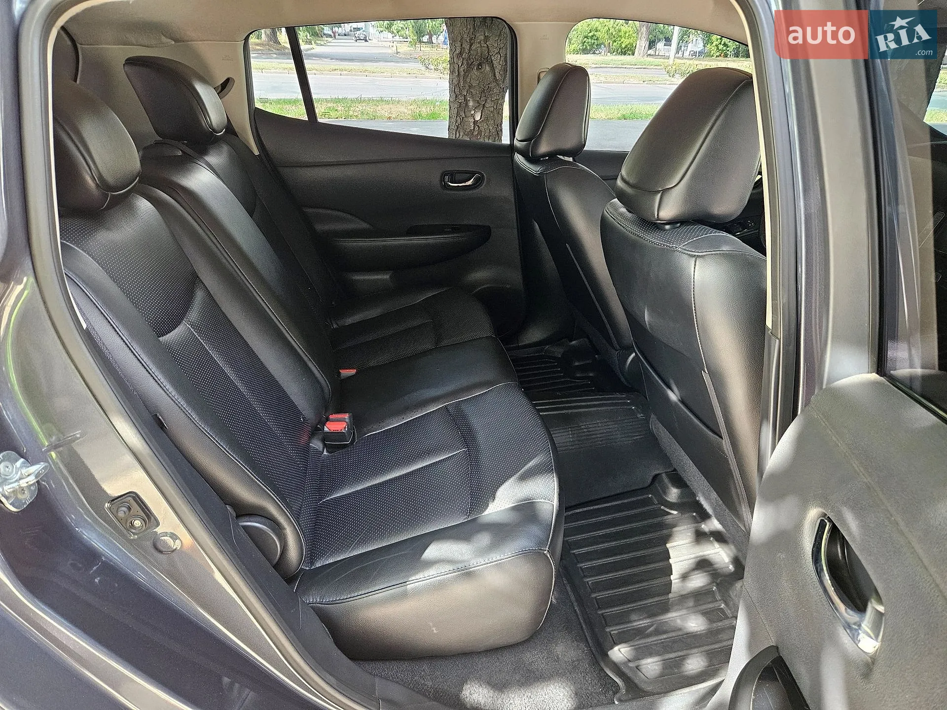 2013 Nissan Leaf - мініатюра 17