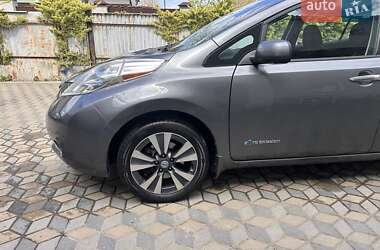 Хэтчбек Nissan Leaf 2014 в Львове