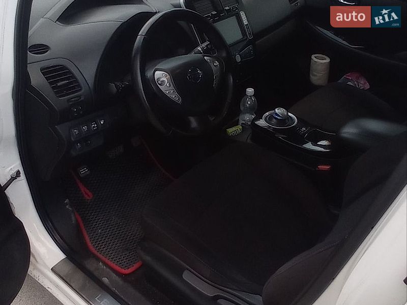 Хетчбек Nissan Leaf 2017 в Надвірній