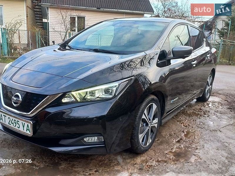 Хэтчбек Nissan Leaf 2019 в Калуше
