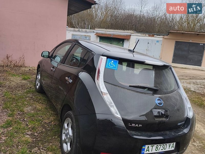 Хэтчбек Nissan Leaf 2014 в Ивано-Франковске