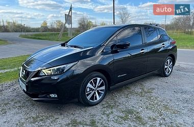 Хетчбек Nissan Leaf 2018 в Кобеляках