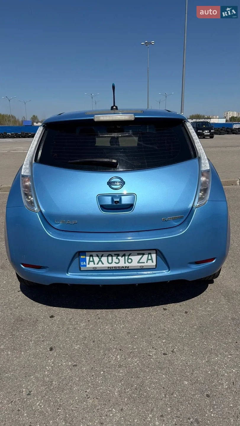 2013 Nissan Leaf - мініатюра 16