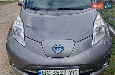Хэтчбек Nissan Leaf 2014 в Сокале